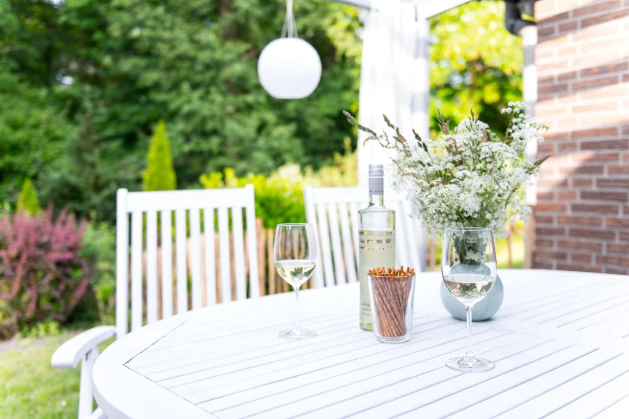 Nordic Bo -Wellen Wald Und Wilde Kueste- Strandnahe Doppelhaushaelfte Mit Waldterrasse Surendorf Exterior photo